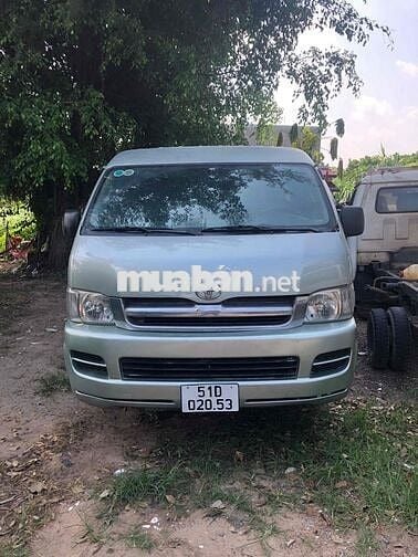 Toyota Hiace đầu búa đời 2005