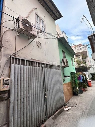 Nhà 2 mặt tiền hẻm, DT 3,5x11m, Gần Công An Tân Hưng.
