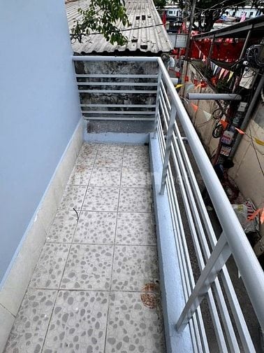 Nhà 2 mặt tiền hẻm, DT 3,5x11m, Gần Công An Tân Hưng.