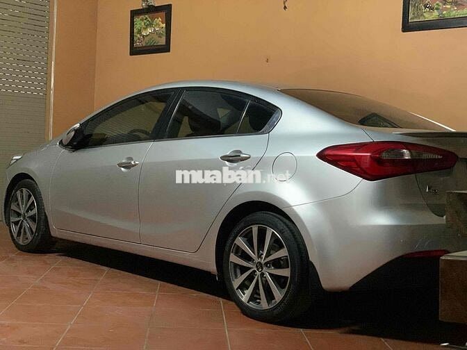Kia K3 214 2.0 AT