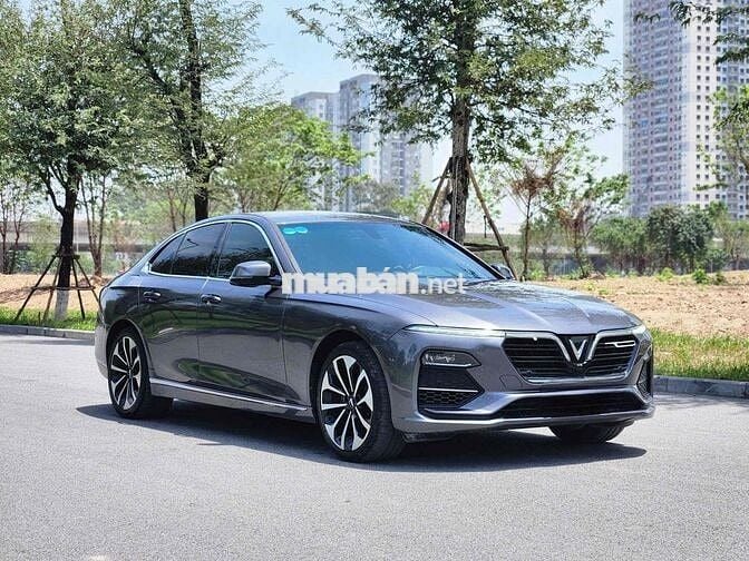 VinFast Lux A2.0 2019 Premium 2.0 AT - 25000 km