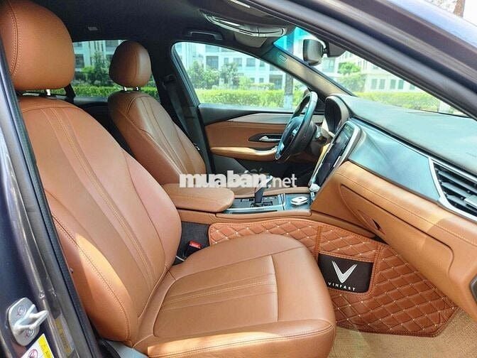VinFast Lux A2.0 2019 Premium 2.0 AT - 25000 km