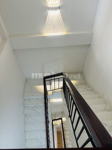 NHÀ BÁN MẶT TIỀN BÔNG SAO P5 Q8 - 4 x 17 - KHU VỰC KD SẦM UẤT - LỀ ĐƯỜ