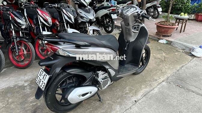 SH Mode 2017 bạc đen ( hỗ trợ góp )