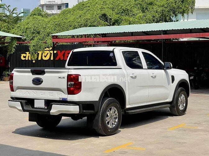 Siêu phẩm Ranger 2024 XLS 2.0 4X4 AT - 1700 km