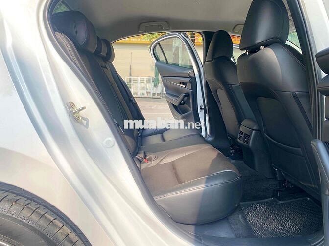 Mazda 3 2023  siêu mơi sơn zin cả xe
