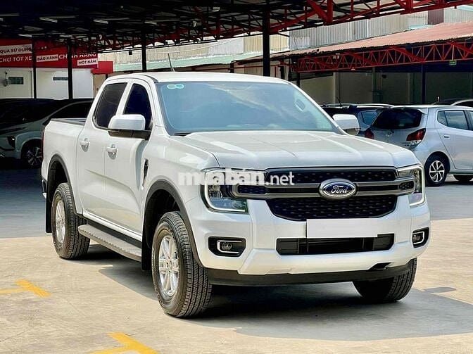 Siêu phẩm Ranger 2024 XLS 2.0 4X4 AT - 1700 km