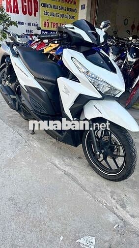 Honda Vario 150 trắng đen 2018 ( hỗ trợ góp )