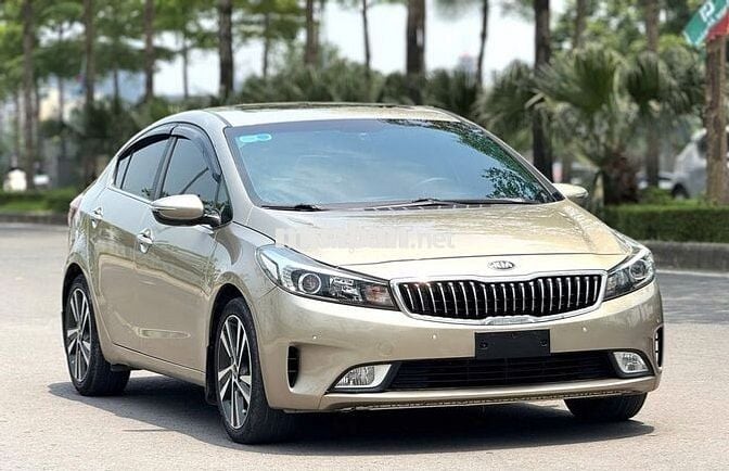 Kia Cerato 1.6 AT 2018 tên tư nhân