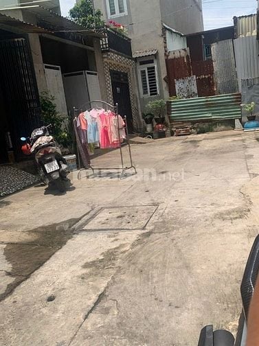 BÁN ĐẤT TẶNG NHÀ DT4X18m 3PN 2WC-SHR-P. TÂN THỚI HIỆP, Q.12