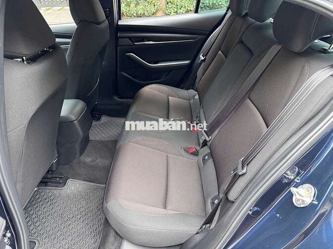Mazda 3 2022 1.5L Deluxe - 23000 km