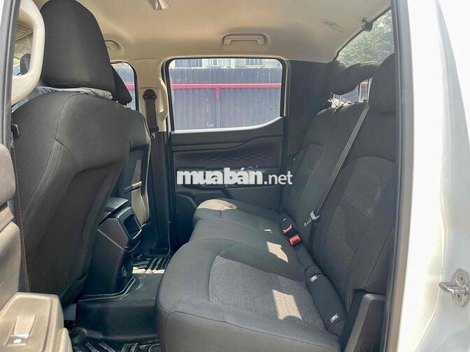 Siêu phẩm Ranger 2024 XLS 2.0 4X4 AT - 1700 km