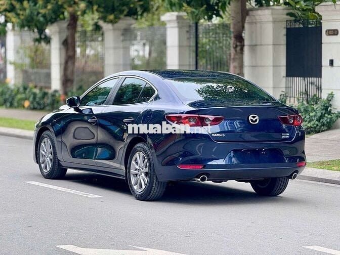 Mazda 3 2022 1.5L Deluxe - 23000 km