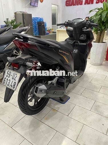 Honda Vario 125 mẫu mới đk 2023 màu xanh nhám