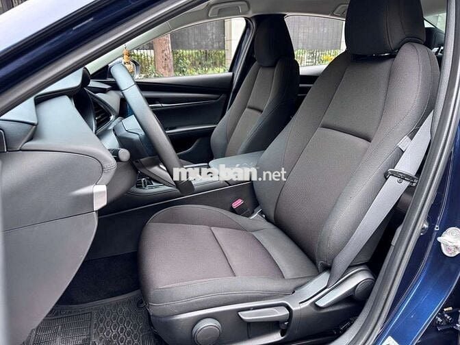 Mazda 3 2022 1.5L Deluxe - 23000 km