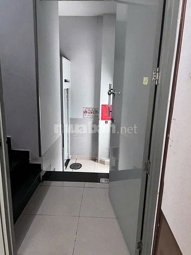 Cho thuê MT Nguyễn Trãi Quận 5 6*18m 1 lầu giá 60tr