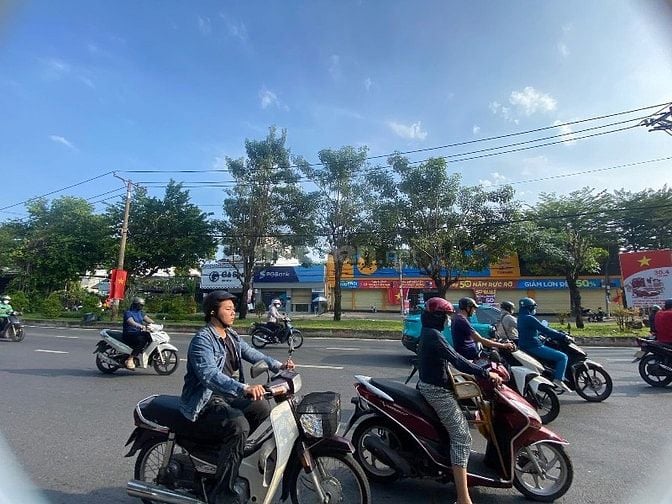 Cho thuê nhà mt Tên Lửa, Bình Tân, 10x20m, trệt, 45tr, đường số 7, 28t