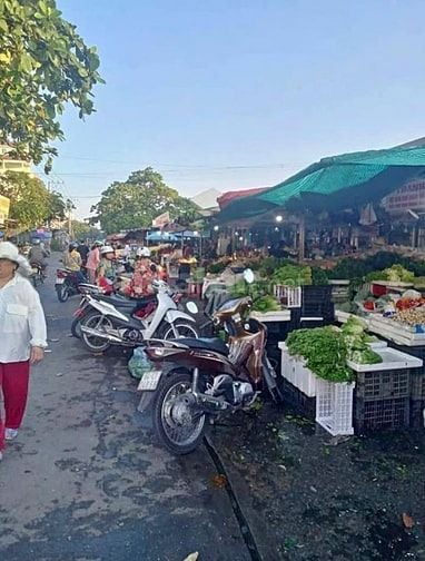 ĐẤT NHÀ BÁN NHANH 630M2 THỔ CƯ GẦN CHỢ, TRƯỜNG DÂN ĐÔNG. GIÁ 240TR/SỔ