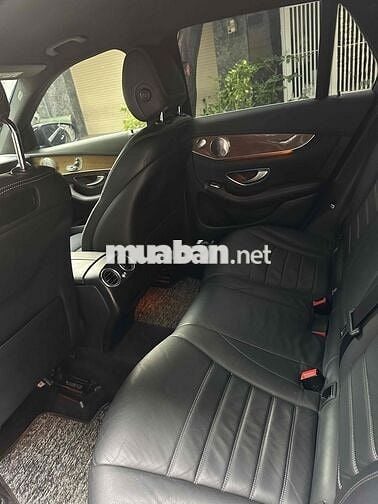 Mercedes GLC 250 4MATIC - 81000 km . Sản xuat 2018