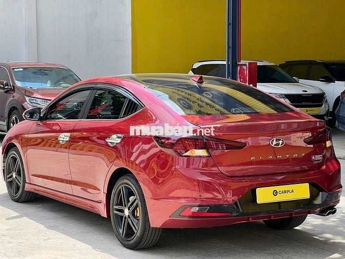 Hyundai elantra 1.6at sport 2019 - Xe cũ tại hãng