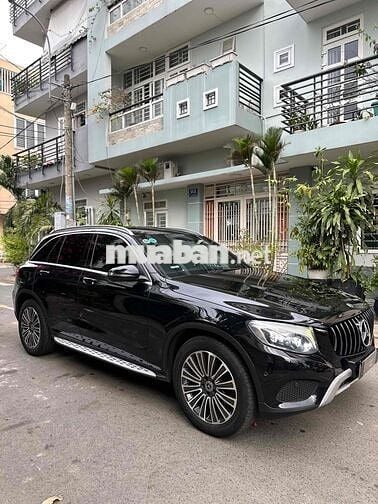 Mercedes GLC 250 4MATIC - 81000 km . Sản xuat 2018
