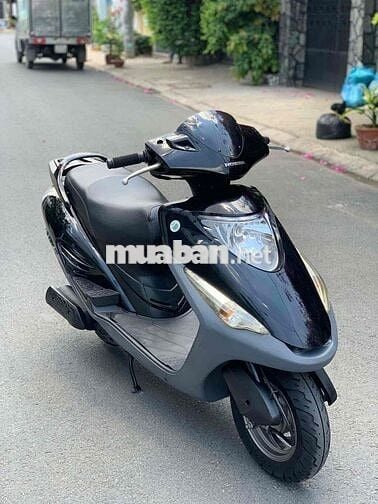 Xe honda achay nhập 2005 màu đen bõng mới 95 %