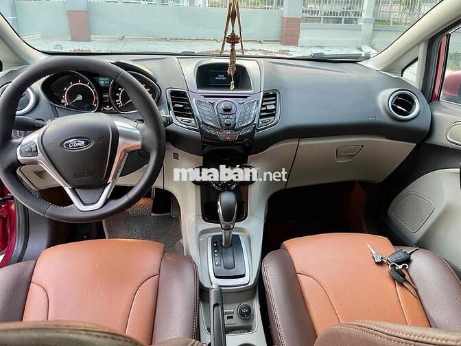 Ford Fiesta 2017 1.5 AT titanium - 86000 km