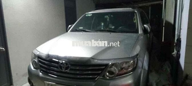 Toyota Fortuner 2014 - 125000 km