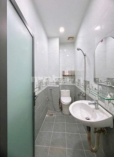 Cần bán gấp căn nhà BÌNH CHÁNH