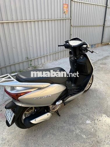Elizabeth fi màu nhám biển 72 xe đẹp mấy zin