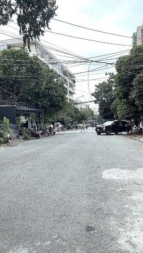 CHDV ĐƯỜNG 12m TÂN KỲ TÂN QUÝ- 215m2 (9x24m) 4 TẦNG 30 PHÒNG