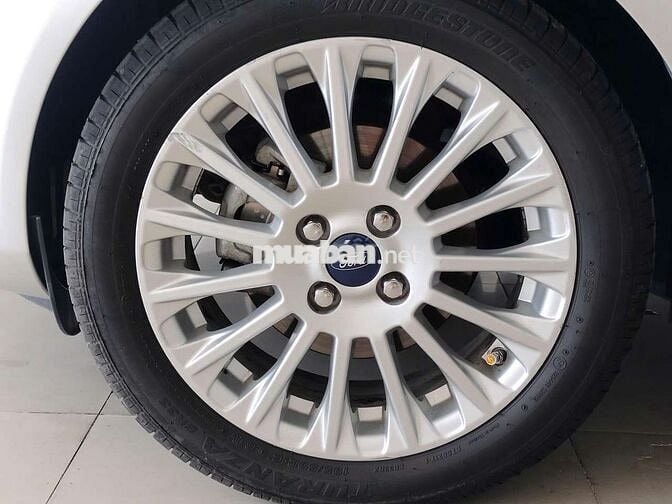 Ford Fiesta Titanium 2016 Bảo Hành 6 Tháng