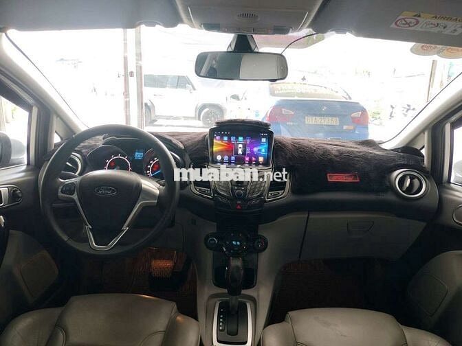 Ford Fiesta Titanium 2016 Bảo Hành 6 Tháng