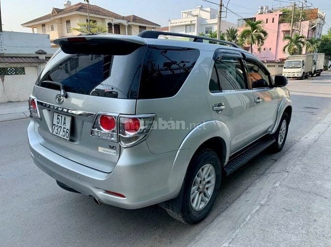 Bán xe đang sử dụng hiệu Toyota Fortuner bản V