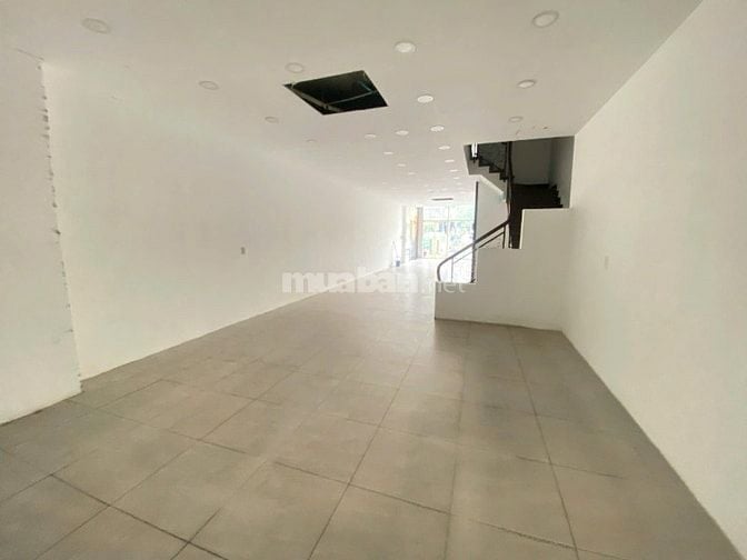 Nhà cho thuê Cityalnd Mặt Tiền Phan Văn trị (ngay Emart) có Thang Máy