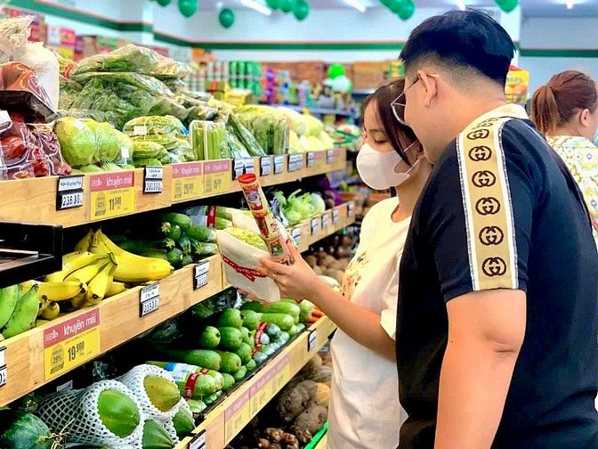 Tuyển Sinh Viên, Trung Tuổi Làm Bán Hàng, Tạp Vụ, Bảo Vệ, Thu Ngân