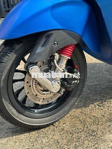 vespa sprint mới cứng