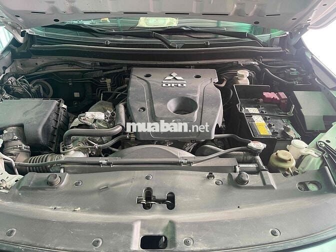 Mitsubishi Triton 2022 4x2 AT MIVEC - 64000 km
