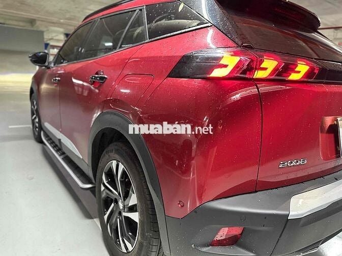 Peugeot GT Line màu đỏ 2008