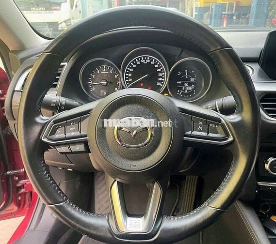 Mazda 6 2.0AT 2019 màu đỏ rất mới - 21000 km