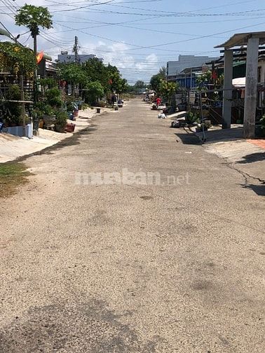 Bán Nhà Sát Biển 4x20(80m2) Tân Phước Lagi Cách Biển Chỉ 200m