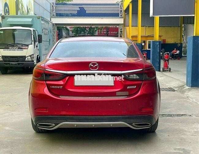 Mazda 6 2.0AT 2019 màu đỏ rất mới - 21000 km