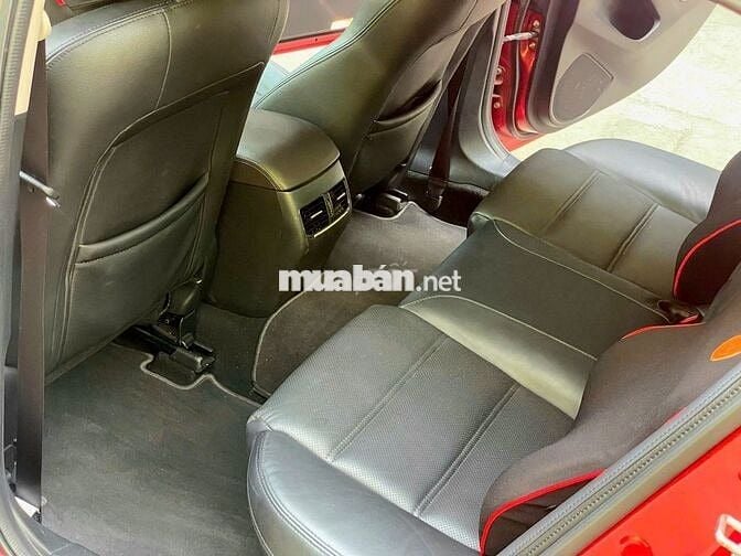 Mazda 6 2.0AT 2019 màu đỏ rất mới - 21000 km