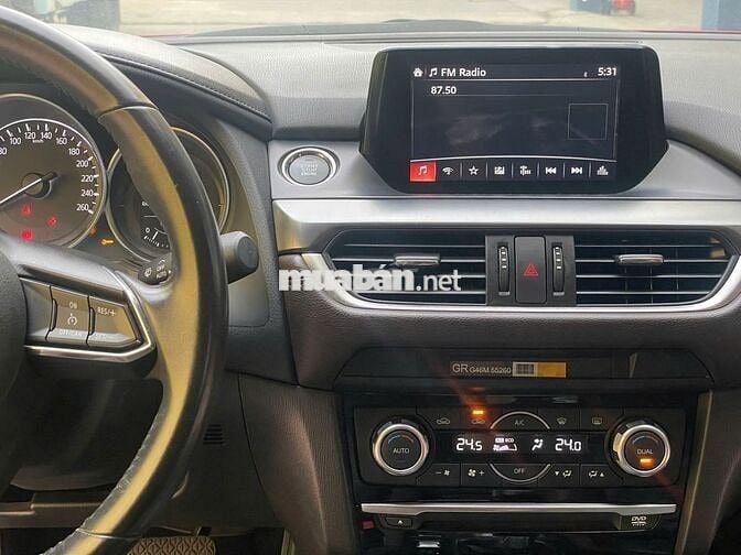 Mazda 6 2.0AT 2019 màu đỏ rất mới - 21000 km