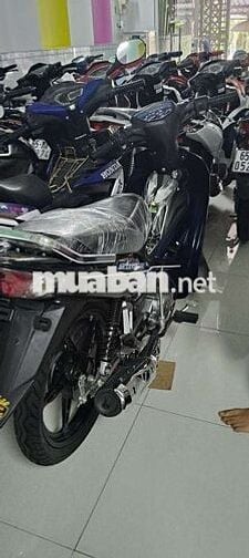 Xe mới chính chủ odo 3000 mấy.