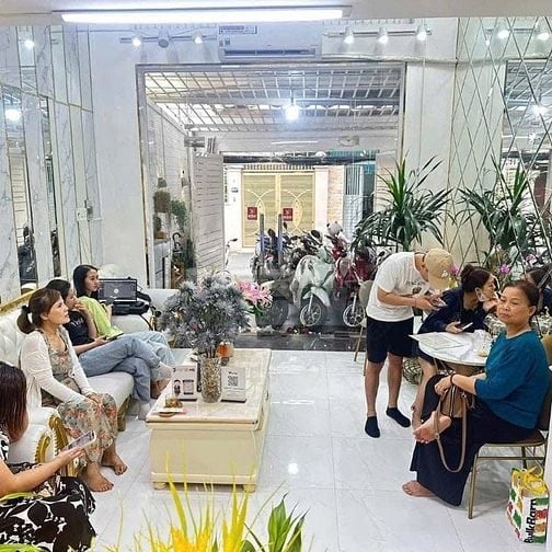 BÁN NHÀ GÓC KINH DOANH HẺM LÀM ĐẸP ĐƯỜNG 18B-CÔNH CHỨNG NGAY