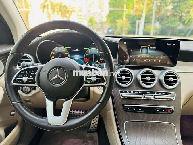 MERCEDES GLC200 4MATIC 2022, ĐỎ-KEM SIÊU ĐẸP