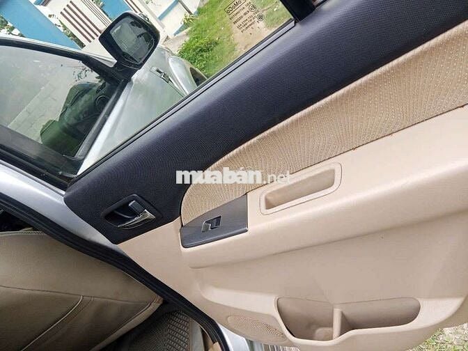 Ford Everest 2012 Limited 4x2 - 180000 km