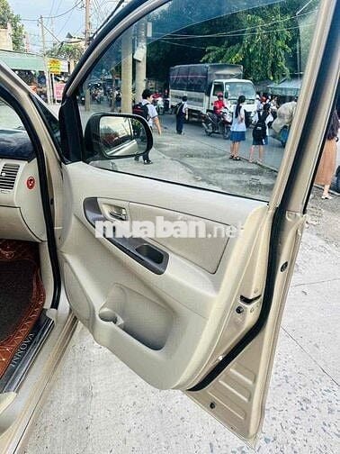 Toyota Innova 2014 E - 168000 km