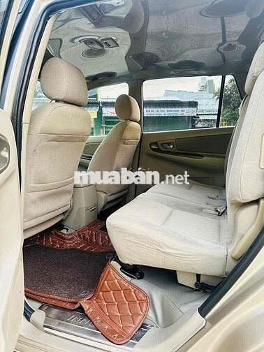 Toyota Innova 2014 E - 168000 km